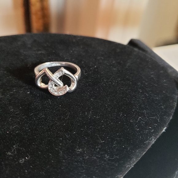 Ring - Picture 3 of 4